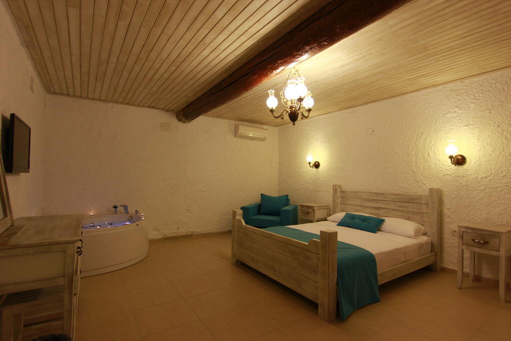 Aksam Sefasi Hotel Alacati Room photo